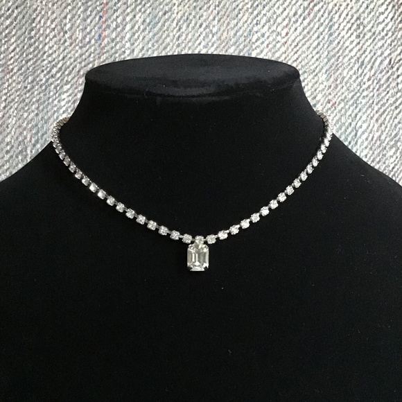 Elegant Vintage Rhinestone Necklace - Picture 1 of 16